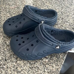 CROCS Kids' Dark Blue Fleece-Lined Slippers